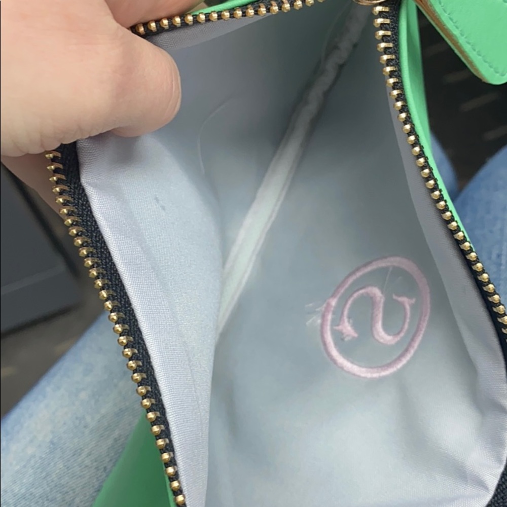 Teal wristlet with S - Picture 5 of 8